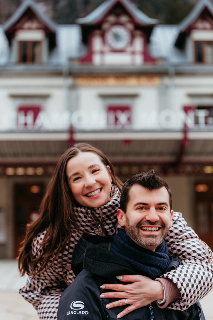 Couple photo shoot in Chamonix after their elopement wedding