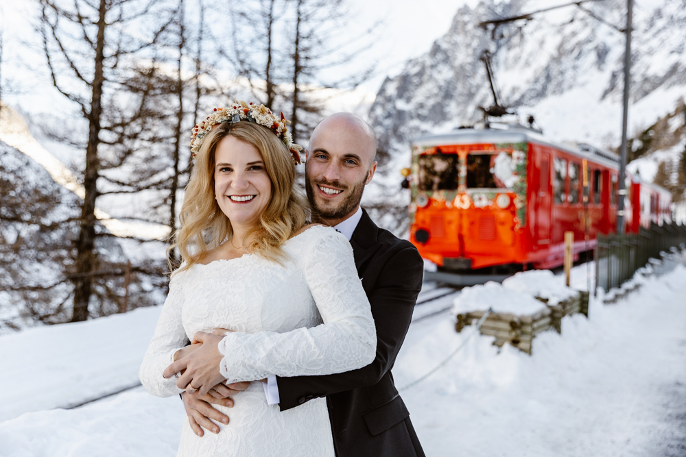 Couple beautiful wedding chamonix pic